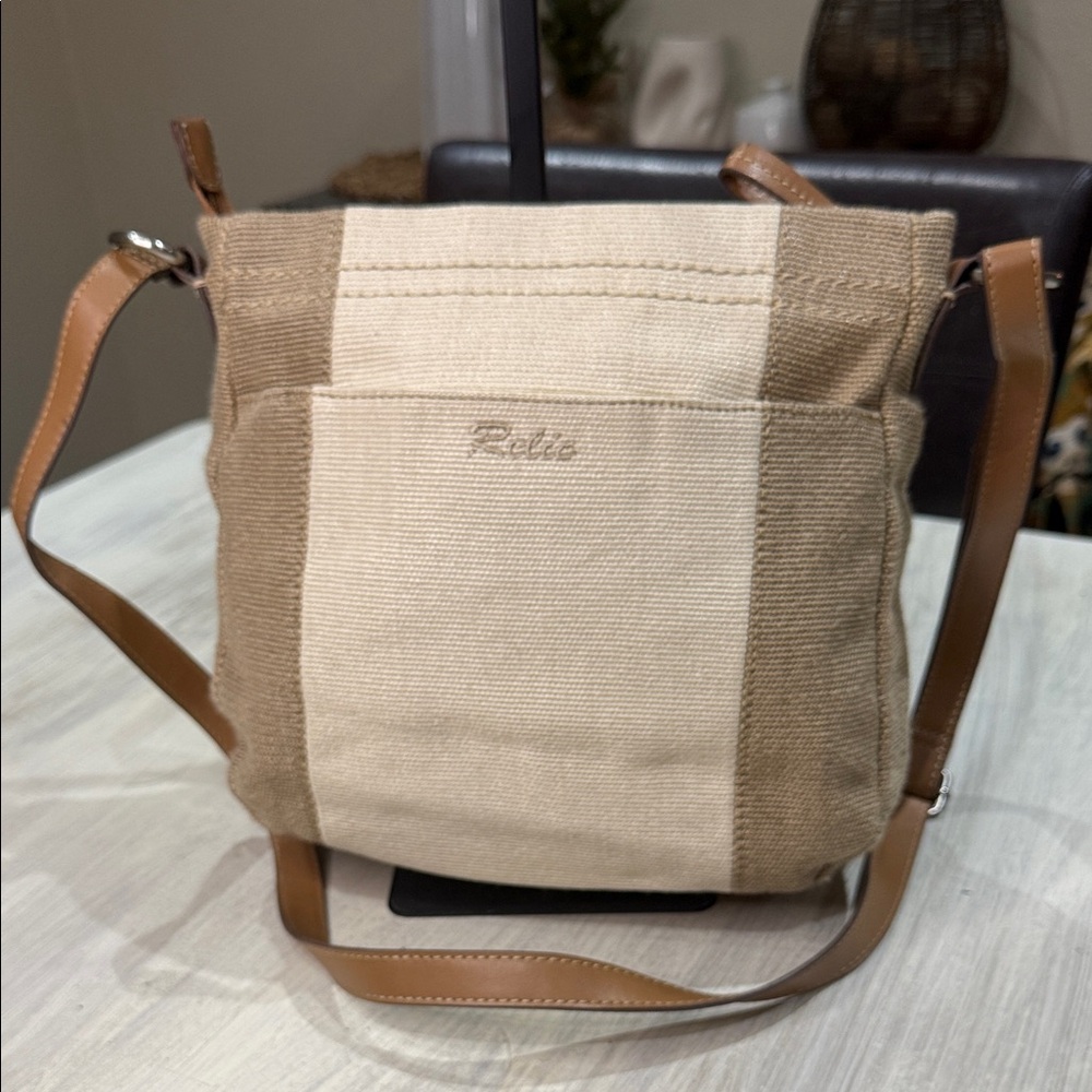 Relic Tan and Cream Shoulder Bag—Like New